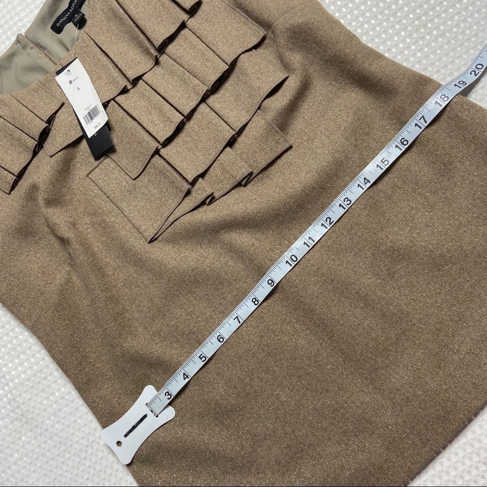 NWT BANANA REPUBLIC - box-Pleat ruffle sparkling top - Picture 5 of 8